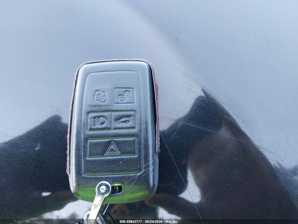 2020 LAND ROVER RANGE ROVER P525 HSE — I11