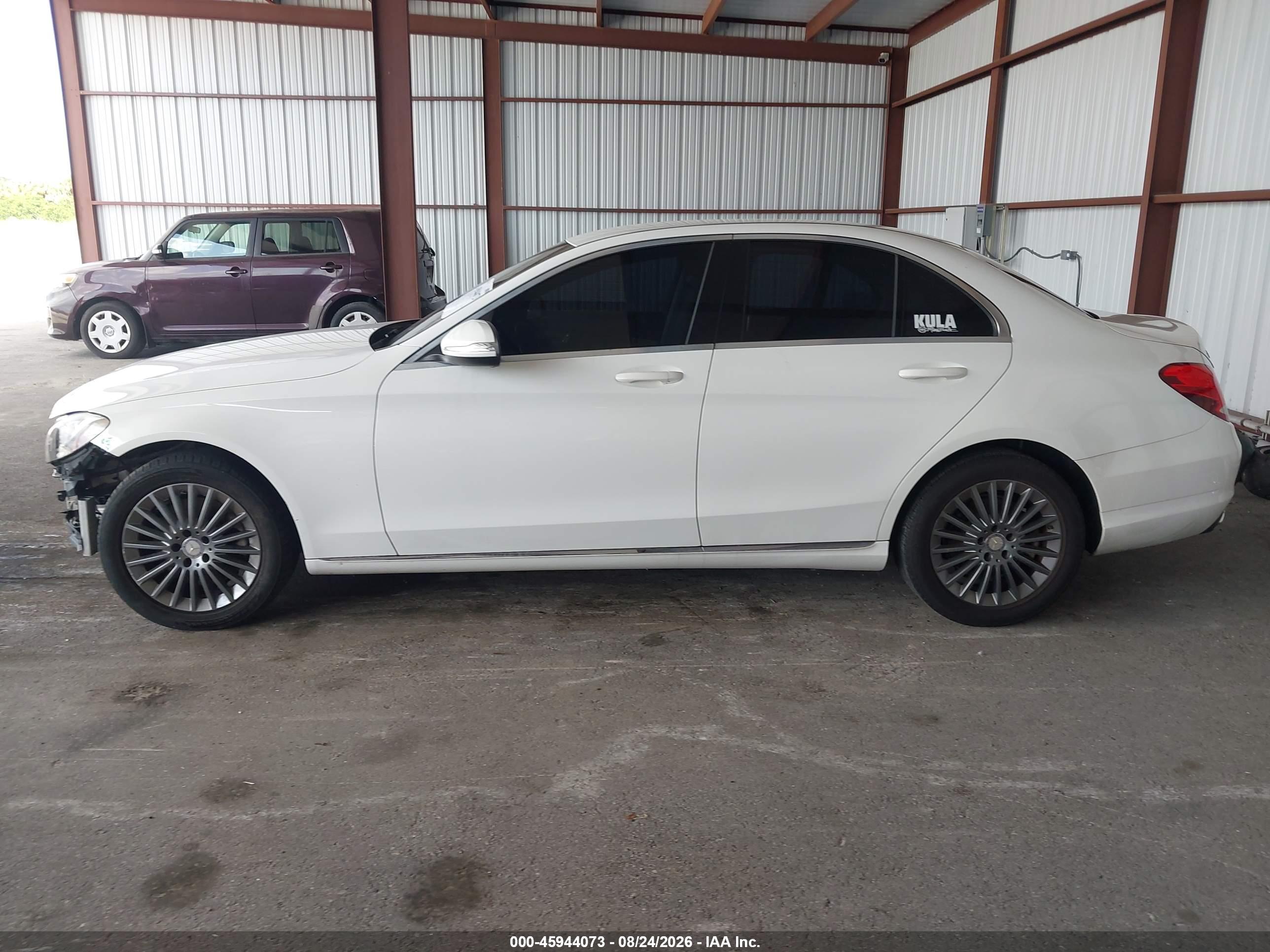 2015 MERCEDES-BENZ C 300 LUXURY 4MATIC