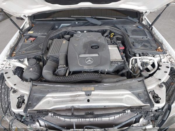 2015 MERCEDES-BENZ C 300 LUXURY 4MATIC