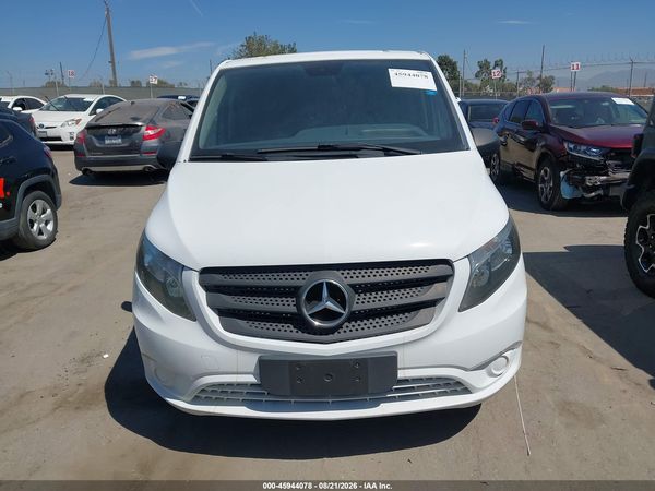 2018 MERCEDES-BENZ METRIS