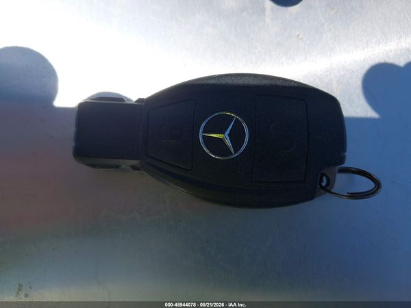2018 MERCEDES-BENZ METRIS