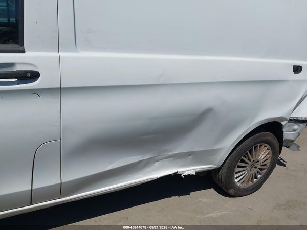 2018 MERCEDES-BENZ METRIS