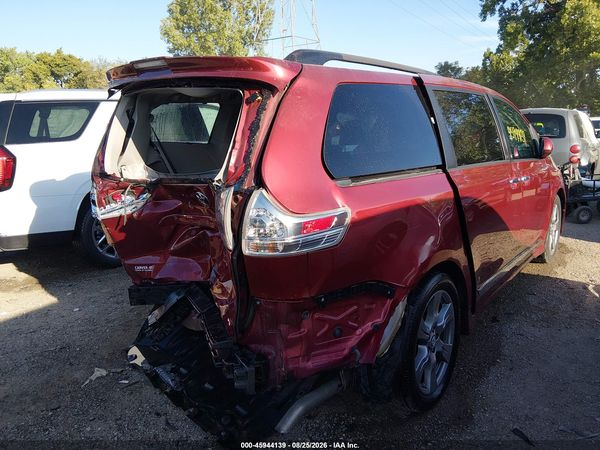 2018 TOYOTA SIENNA SE 8 PASSENGER — I152