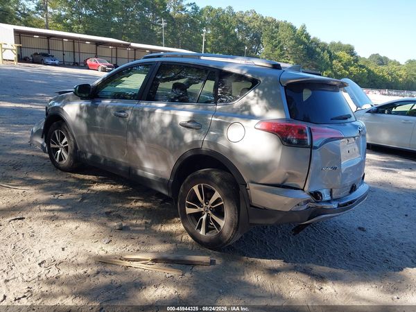 2018 TOYOTA RAV4 XLE — I3
