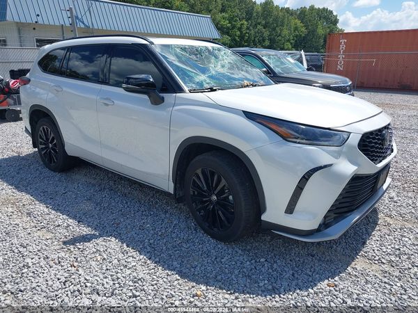 2023 TOYOTA HIGHLANDER XSE
