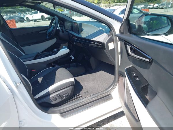 2024 KIA EV6 GT-LINE