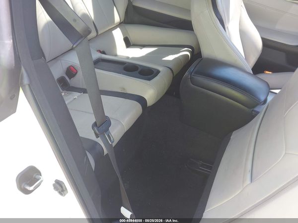 2022 INFINITI Q60 LUXE — I8
