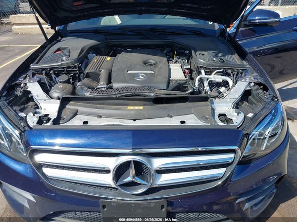 2019 MERCEDES-BENZ E 300 4MATIC — I10