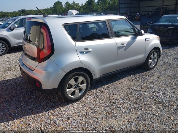 2018 KIA SOUL Base