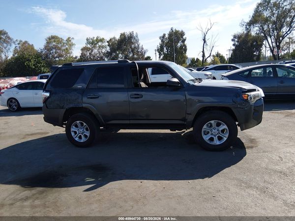 2023 TOYOTA 4RUNNER SR5