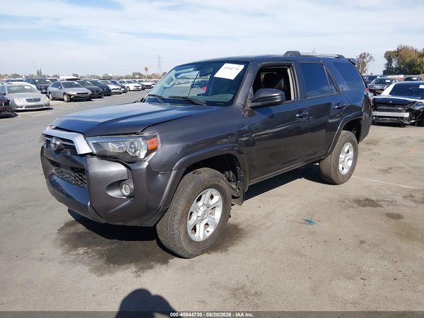 2023 TOYOTA 4RUNNER SR5