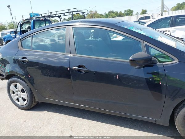 2017 KIA FORTE LX