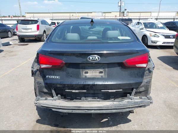 2017 KIA FORTE LX
