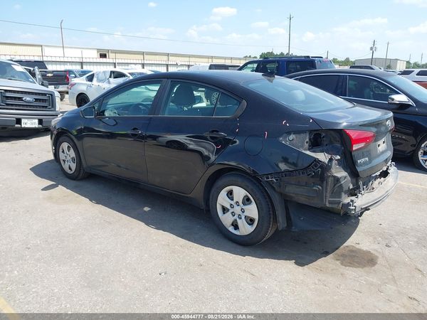 2017 KIA FORTE LX