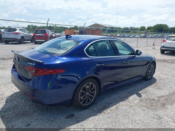 2018 ALFA ROMEO GIULIA RWD