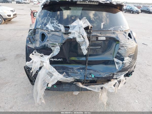 2017 TOYOTA RAV4 LE — I152