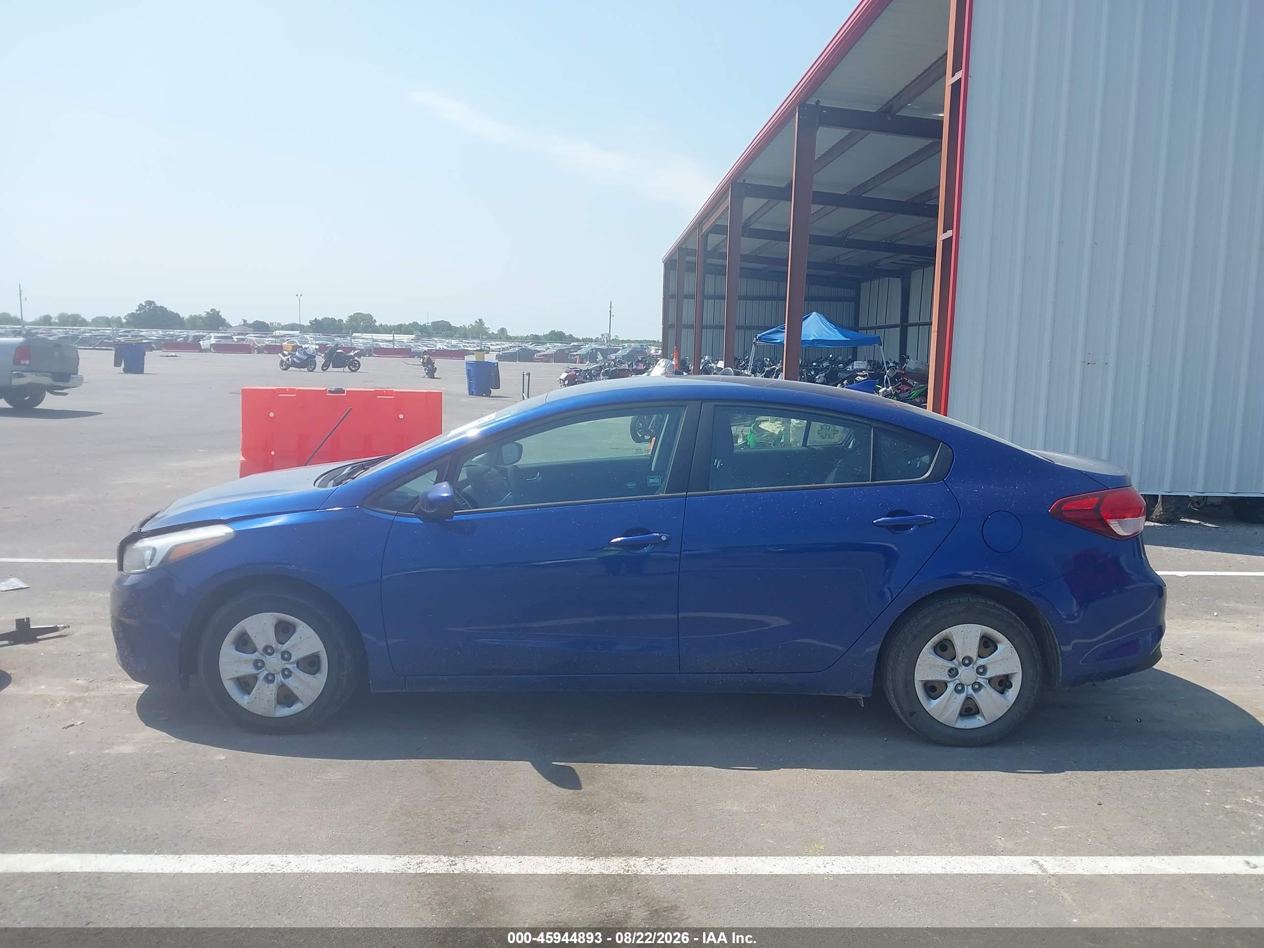 2017 KIA FORTE LX