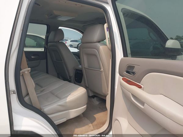 2013 CHEVROLET TAHOE LT — I8