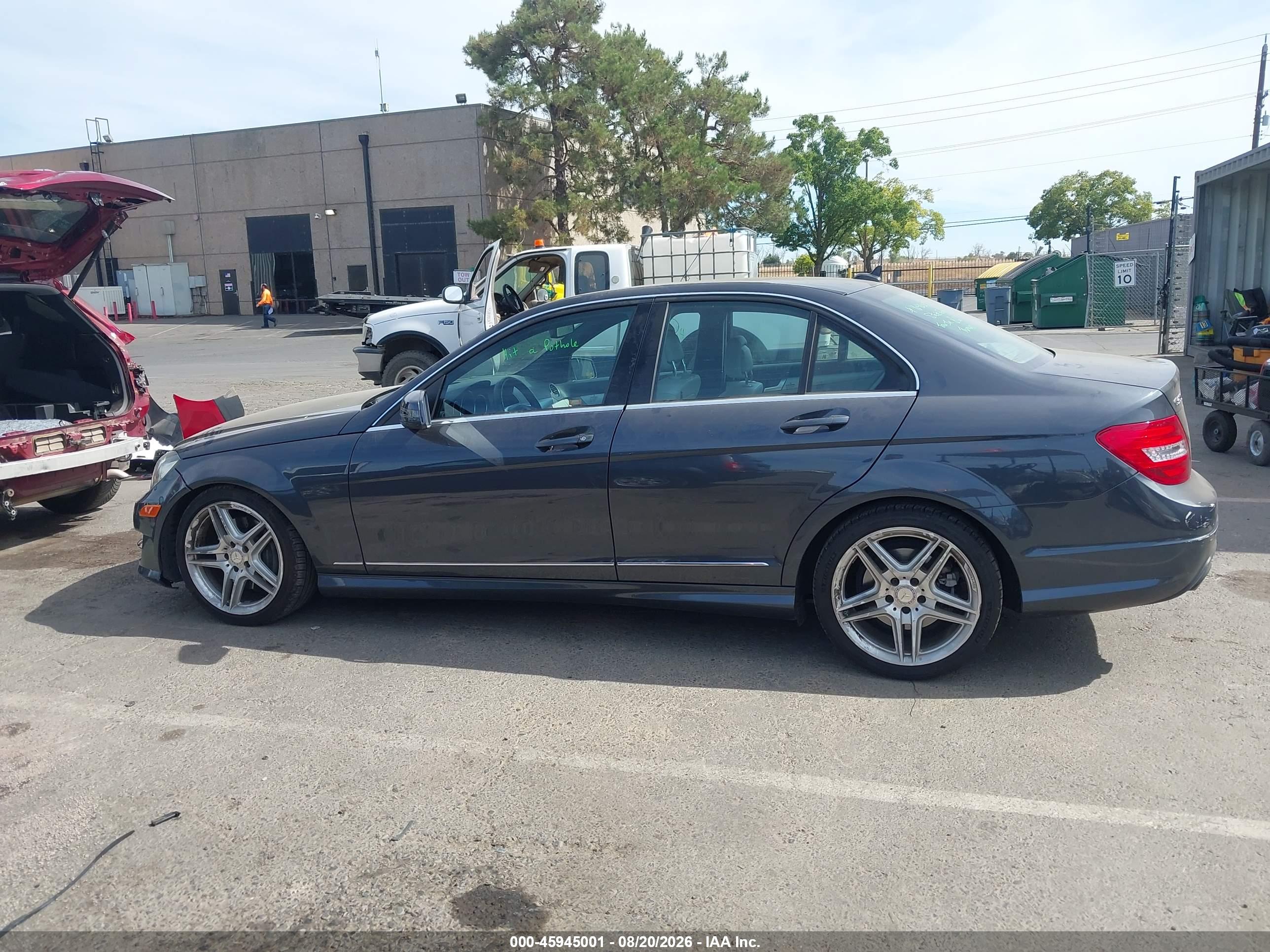 2013 MERCEDES-BENZ C 300 SPORT 4MATIC