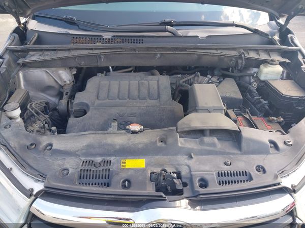 2016 TOYOTA HIGHLANDER XLE V6 — I10