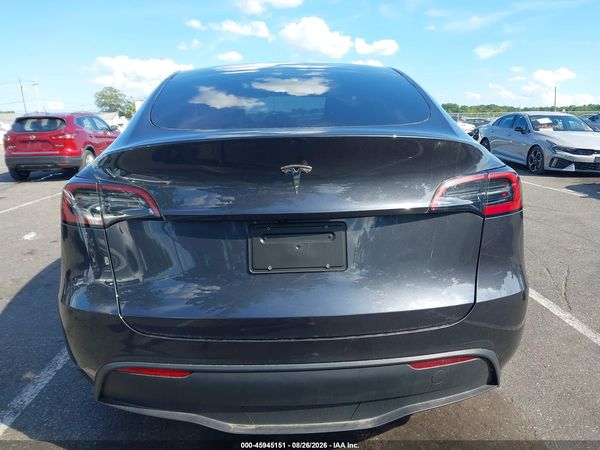 2025 TESLA MODEL Y — I119