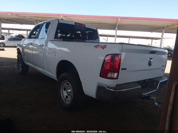 2016 RAM 1500 SLT