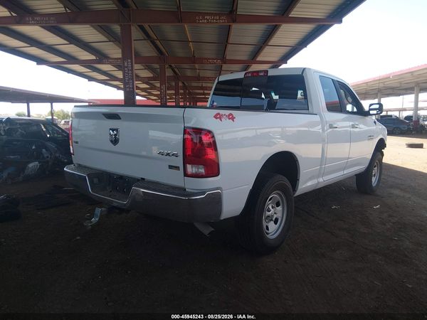 2016 RAM 1500 SLT