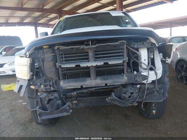 2016 RAM 1500 SLT