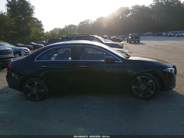 2022 MERCEDES-BENZ A 220 4MATIC