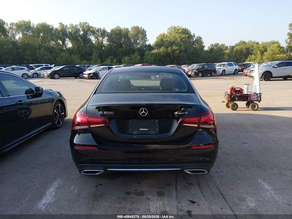 2022 MERCEDES-BENZ A 220 4MATIC