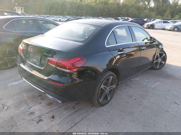 2022 MERCEDES-BENZ A 220 4MATIC