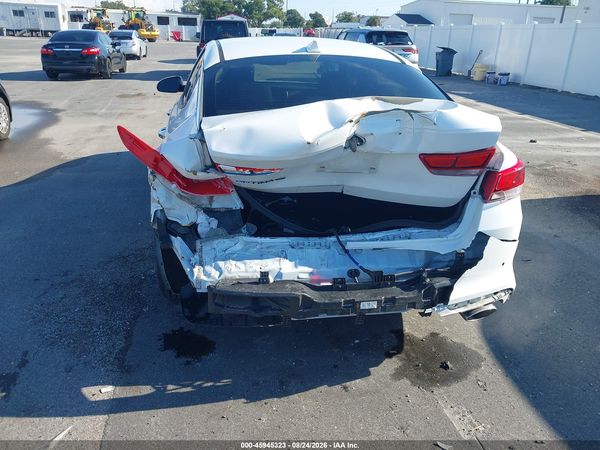 2018 KIA OPTIMA LX — I6