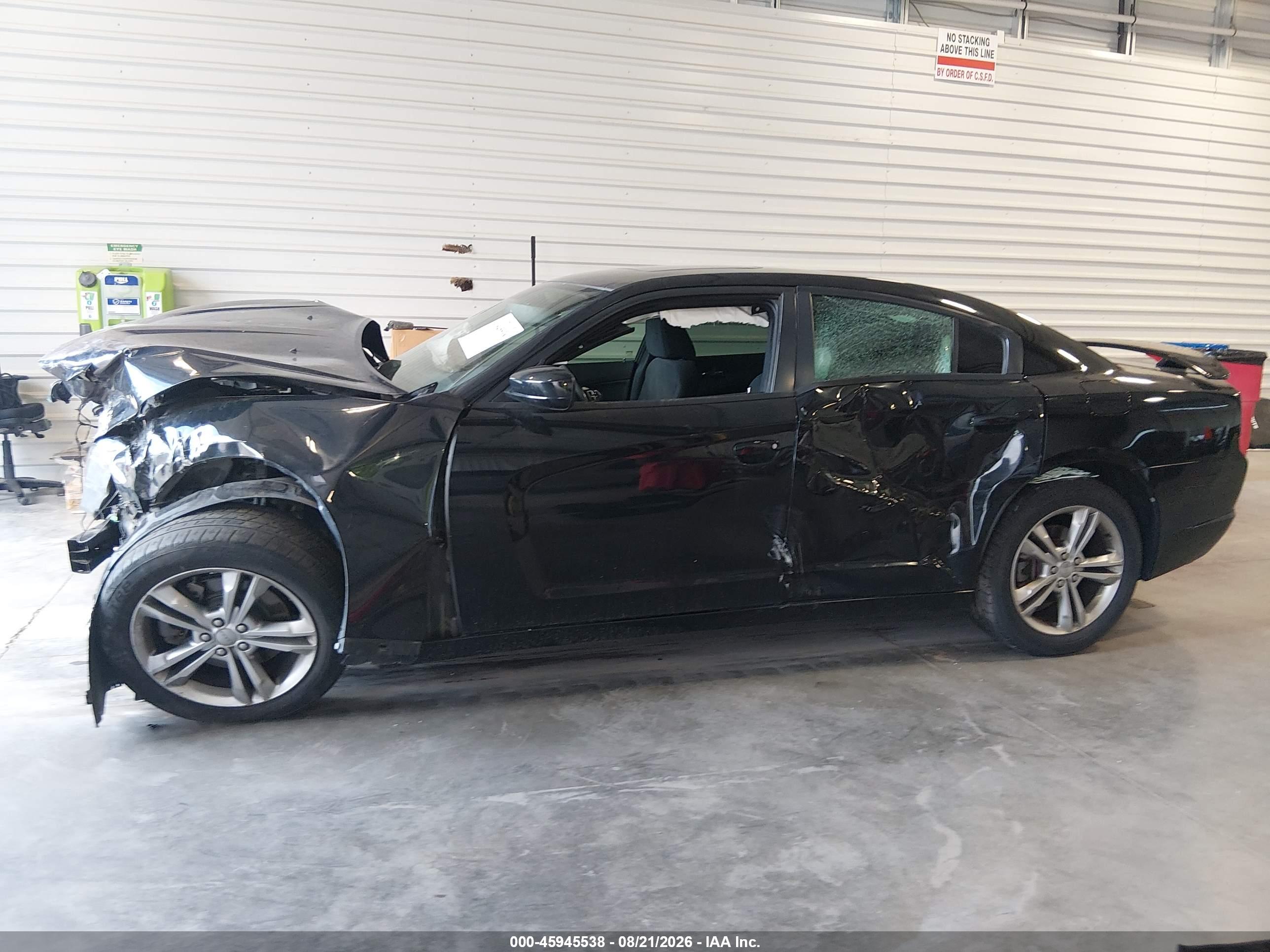 2013 DODGE CHARGER SXT