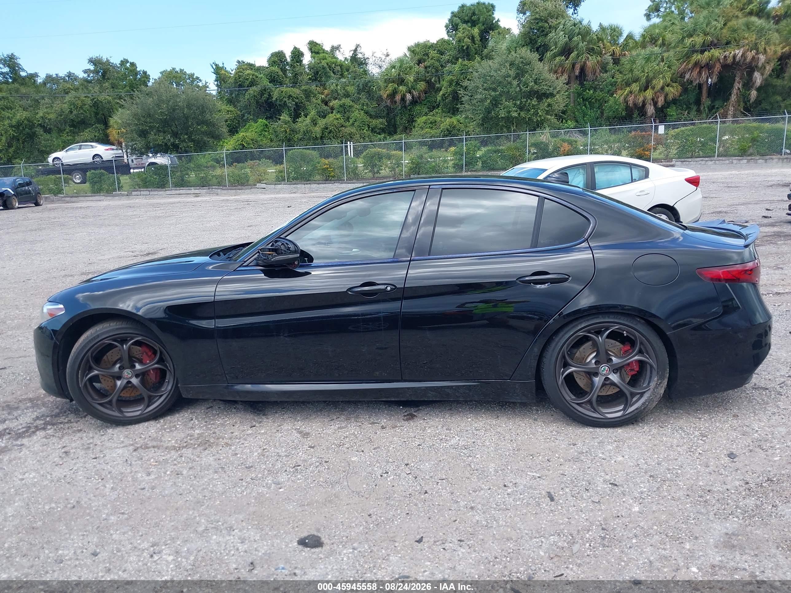 2017 ALFA ROMEO GIULIA TI RWD
