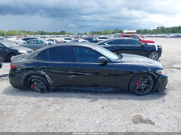 2017 ALFA ROMEO GIULIA TI RWD