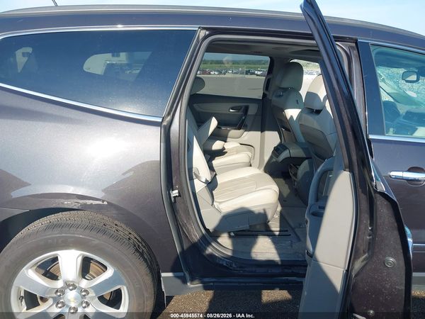2017 CHEVROLET TRAVERSE PREMIER — I8