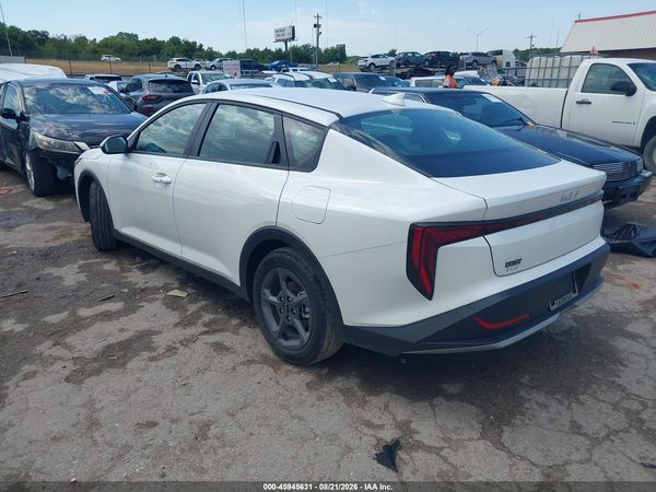 2025 KIA K4 LXS