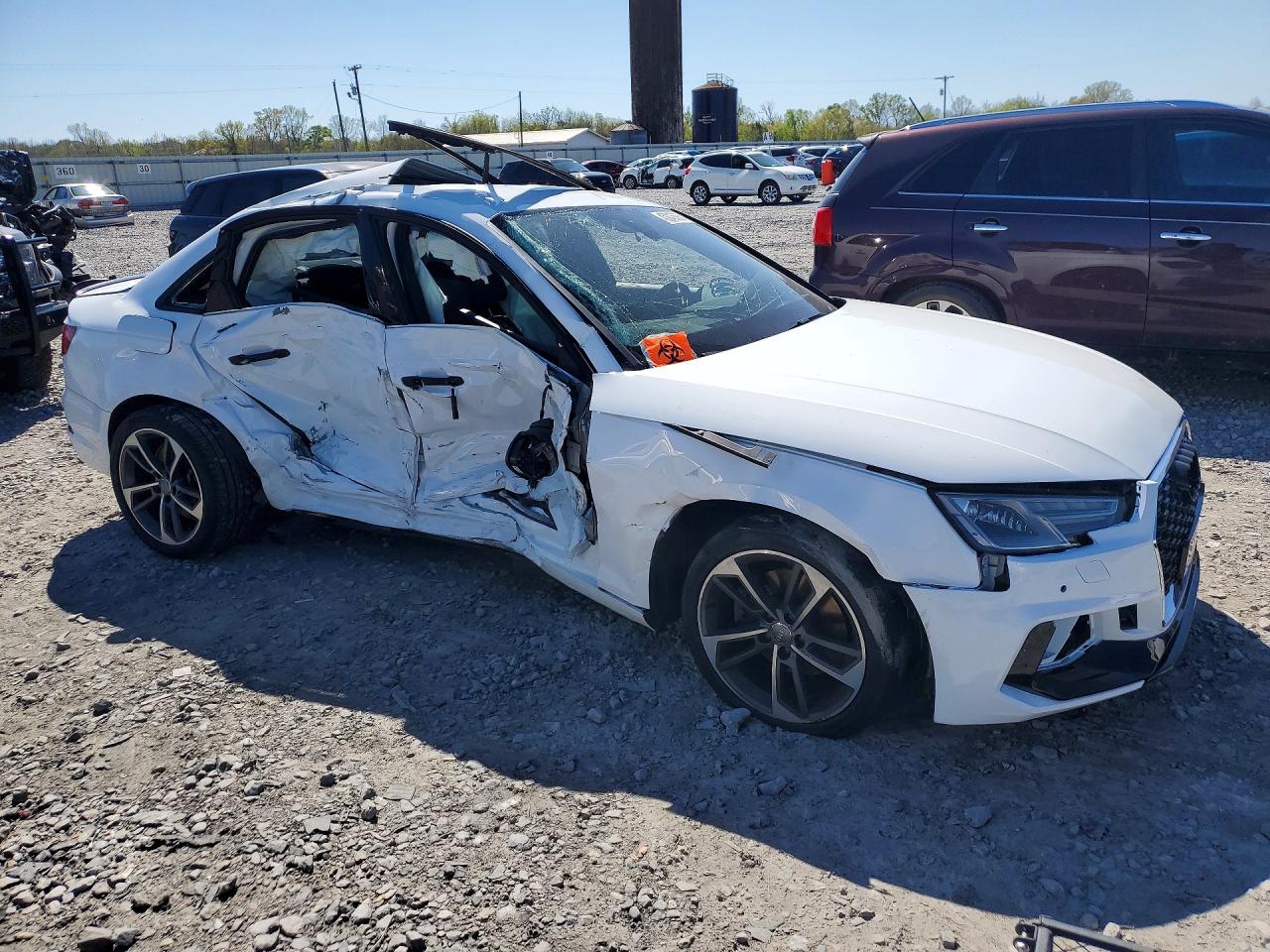 2019 AUDI A4 Premium, Titanium