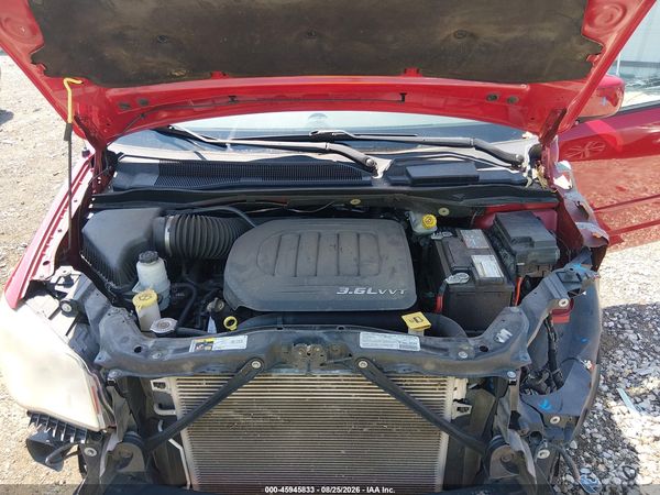 2013 DODGE GRAND CARAVAN SXT — I10