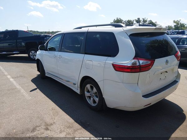2019 TOYOTA SIENNA LE 8 PASSENGER — I3