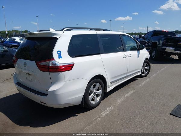 2019 TOYOTA SIENNA LE 8 PASSENGER — I4