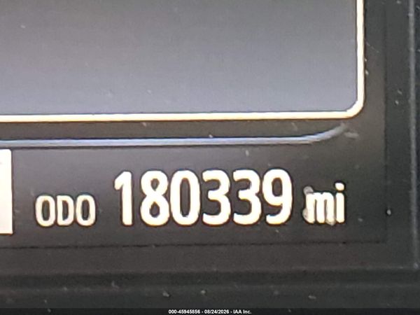 2019 TOYOTA SIENNA LE 8 PASSENGER — I118