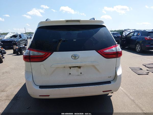 2019 TOYOTA SIENNA LE 8 PASSENGER — I119