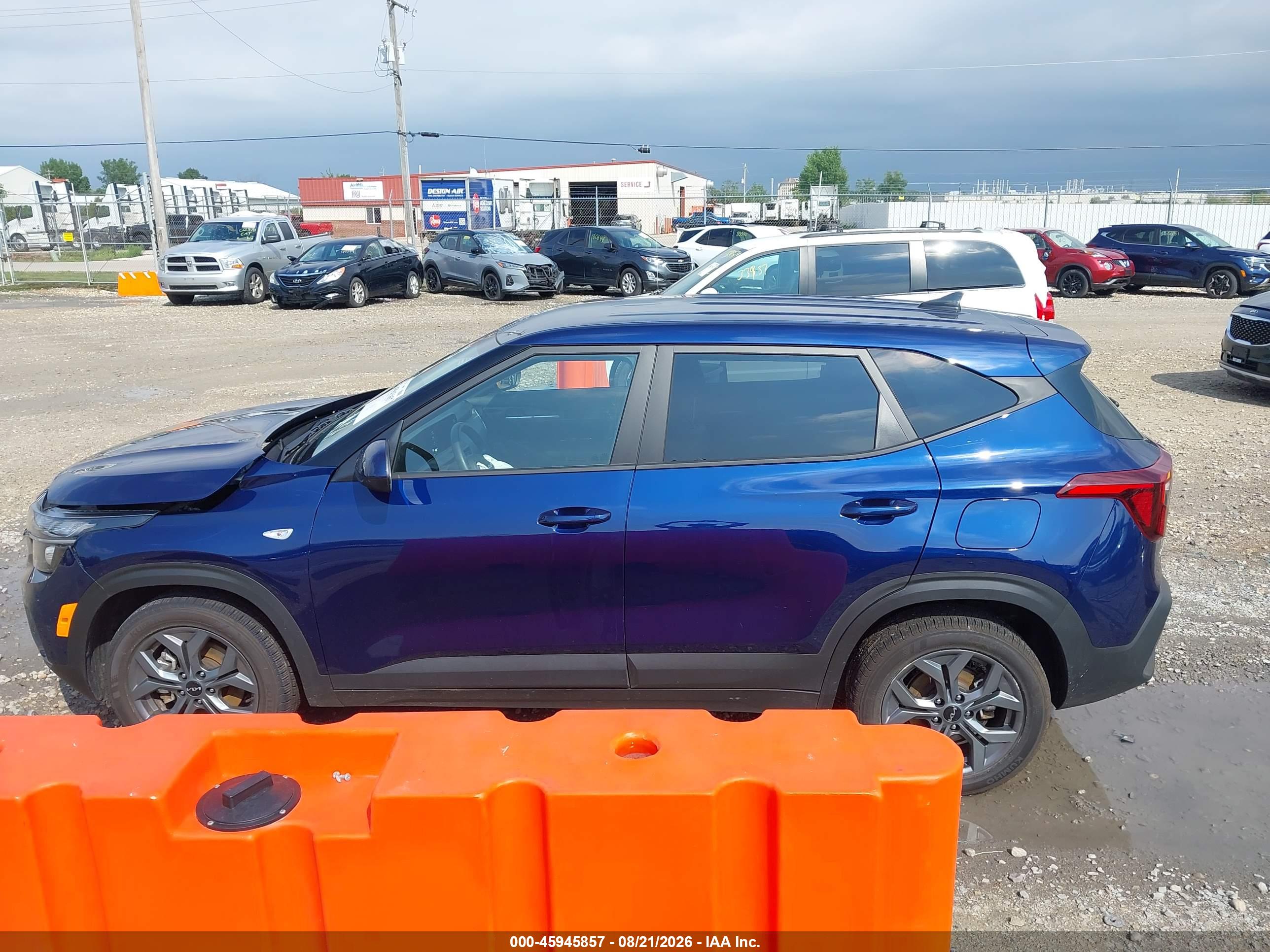 2025 KIA SELTOS LX