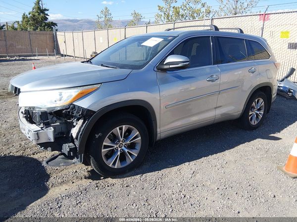 2016 TOYOTA HIGHLANDER LE PLUS V6