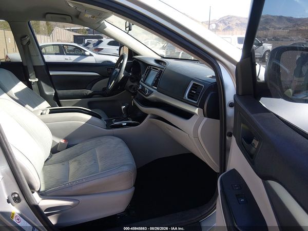 2016 TOYOTA HIGHLANDER LE PLUS V6