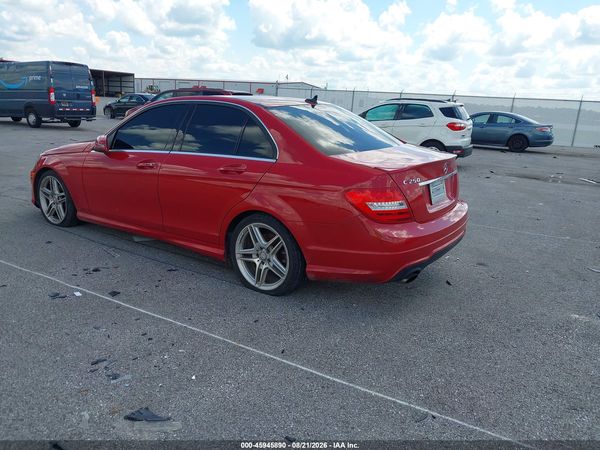 2014 MERCEDES-BENZ C 250 SPORT — I3