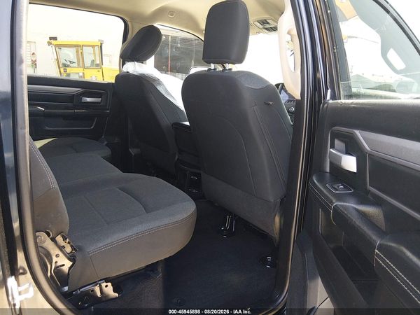 2019 RAM 3500 TRADESMAN — I8
