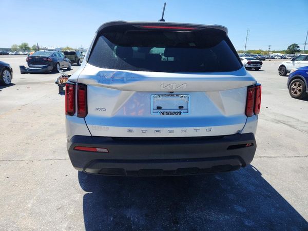2022 KIA SORENTO LX