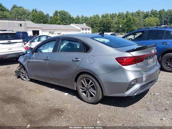 2022 KIA FORTE LXS — I3